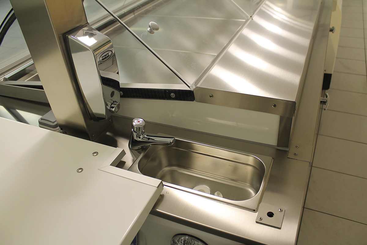 1-lavabo-en-inox système d'eau chaude